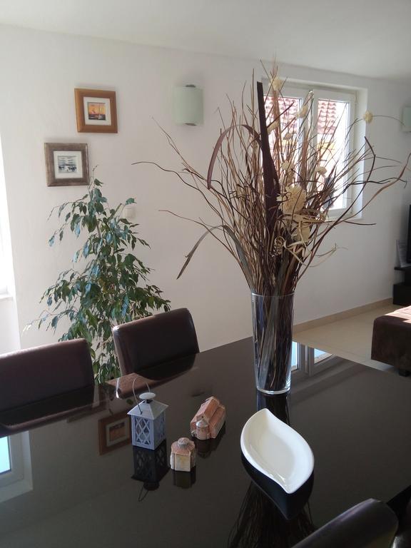 Adriatic Rose Apartment Turanj Exterior photo