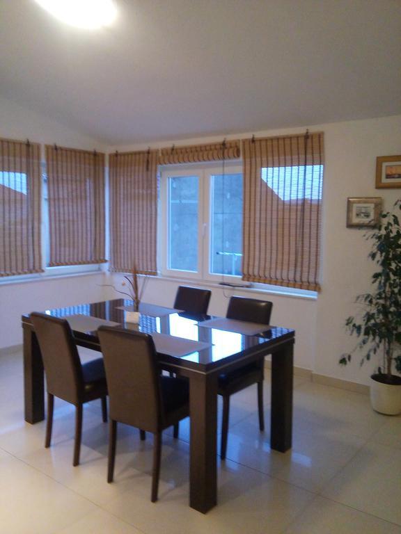 Adriatic Rose Apartment Turanj Exterior photo